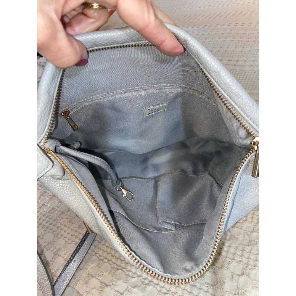 A New Day Light Gray Pebbled Crossbody Bag Gold Zip‎ Minimalist Travel Purse